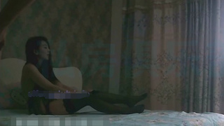 [JAV101本土精選!]網上少見的精彩影片 臉蛋標致身材不錯觀賞性極高!