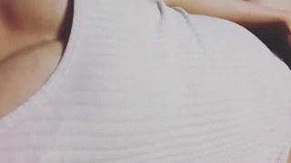 靠自己的手指也能絕頂16連發!正妹深夜飢渴難耐...手指快速震動自我安慰:水聲潺潺 靠自己的手指也能絕頂16連發!正妹深夜飢渴難耐...手指快速震動自我安慰:水聲潺潺