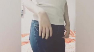 목소리두 있구 뒷모습도 있는 사람이예요 ?????? 목소리두 있구 뒷모습도 있는 사람이예요 ??????