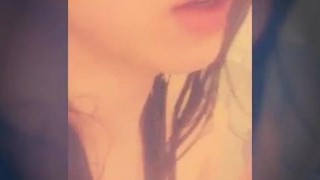 오늘도 똑같은 하루. 내일은 일없는날이니깐 샤워를 더 오래해야지. 사회생활에 약해지면 안되니깐 엉덩이에 빨간 내 손자국. 뜨거운 물에 몸을 녹일때 제일 마음이 편해져. 날씨가 풀리면 반신욕 해야지. 내일 강의 들으러 가야되니깐 일찍 자야겠다. 엉덩이 만지고싶다