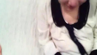 學生妹替男友口交到哭起來 學生妹替男友口交到哭起來
