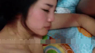 [好女人 不幹嗎?]19歲小嫩模不想給拍 但淫蕩從後面來倒是蠻喜歡的~