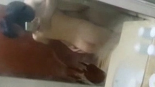 漂亮女友唱到副歌就拉進廁所動ㄘ動 ! 到了飯店續唱安可曲飆高音! 漂亮女友唱到副歌就拉進廁所動ㄘ動 ! 到了飯店續唱安可曲飆高音!