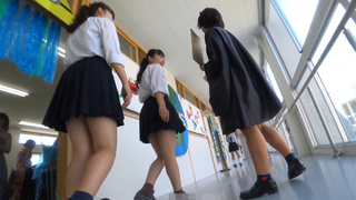 真‧偷拍神人!!不管站著坐著 只要是高中妹內褲顏色都引人遐想 30 真‧偷拍神人!!不管站著坐著 只要是高中妹內褲顏色都引人遐想 30