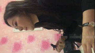 天生的淫娃就算結婚也是忍不住 1 天生的淫娃就算結婚也是忍不住 1