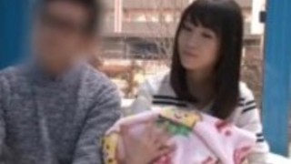 真面目そうな黒髪人妻がMM号で旦那に隠れてキモ男の極太チンポを咥える 真面目そうな黒髪人妻がMM号で旦那に隠れてキモ男の極太チンポを咥える