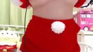 【ライブチャット】自宅でオナる姿を配信するサンタコスの爆乳素人娘! 【ライブチャット】自宅でオナる姿を配信するサンタコスの爆乳素人娘!