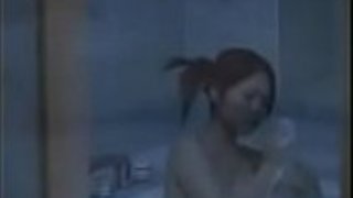 熱いお母さんは彼女の息子を責める 熱いお母さんは彼女の息子を責める