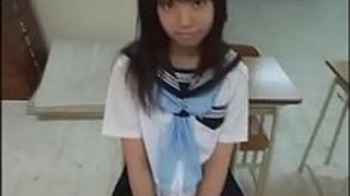 制服姿の美少女吹石恵が放課後の教室でこっそりローターオナニー! 制服姿の美少女吹石恵が放課後の教室でこっそりローターオナニー!