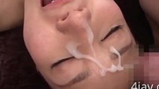 オフィスでザーメン便器な淫乱OLにザーメンを次々ぶっかけていく社員たち オフィスでザーメン便器な淫乱OLにザーメンを次々ぶっかけていく社員たち
