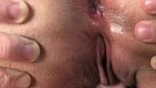 彼女の男のHD +によってきっばかり毛むくじゃらのマフを持つアジアのふしだらな女 彼女の男のHD +によってきっばかり毛むくじゃらのマフを持つアジアのふしだらな女
