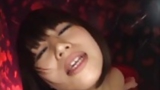 ありさは彼女のぬれた猫で忙しい取得します ありさは彼女のぬれた猫で忙しい取得します