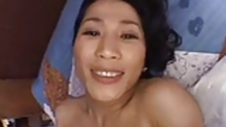日本の熟女は叫んで 日本の熟女は叫んで
