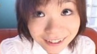 彼女は悲鳴までからかった日本の猫のおもちゃ 彼女は悲鳴までからかった日本の猫のおもちゃ