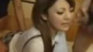 【月野りさ】ギャル女子高生がオナニーのあと、制服のまま男らにハメられる3P 【月野りさ】ギャル女子高生がオナニーのあと、制服のまま男らにハメられる3P