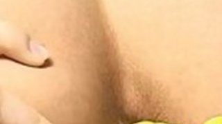 いい日本の恋人は、自分の肛門の快楽のためにディックを使います いい日本の恋人は、自分の肛門の快楽のためにディックを使います