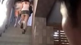 ミニスカートで日本の女子を検閲 ミニスカートで日本の女子を検閲