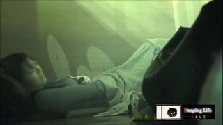 【オナニー隠し撮り】ネカフェのお隣事情② 10代清楚系と20歳くらいのギャル。 【オナニー隠し撮り】ネカフェのお隣事情② 10代清楚系と20歳くらいのギャル。