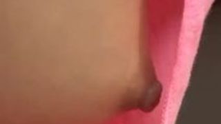 乳首 胸チラ おっぱい 丸見え 乳 乳首 胸チラ おっぱい 丸見え 乳