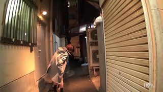 飛びっこ散歩 ~リモコンバイブ装着して夜の路地裏散歩~ 1 飛びっこ散歩 ~リモコンバイブ装着して夜の路地裏散歩~ 1