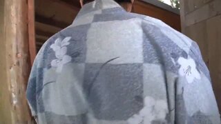 「太いの入ってますぅ‥」清楚美少女と温泉パコ旅行敢行! 「太いの入ってますぅ‥」清楚美少女と温泉パコ旅行敢行!