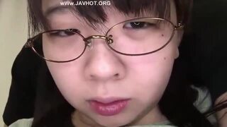 地味顔巨乳な素人娘が膣奥に直接ザーメン注入されて着床確実 地味顔巨乳な素人娘が膣奥に直接ザーメン注入されて着床確実