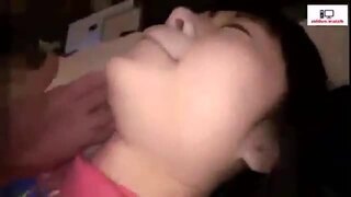 「お父さんお母さん…ごめんなさい 」親不孝なガチロリ幼女が卑猥な淫語を言わされながらオジ... 「お父さんお母さん…ごめんなさい 」親不孝なガチロリ幼女が卑猥な淫語を言わされながらオジ...